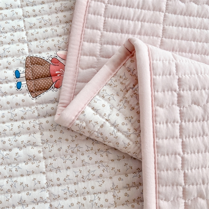 91家纺网 家纺一手货源 找家纺 恒爱 2025新款全棉印花单床盖 公主兔-浅咖