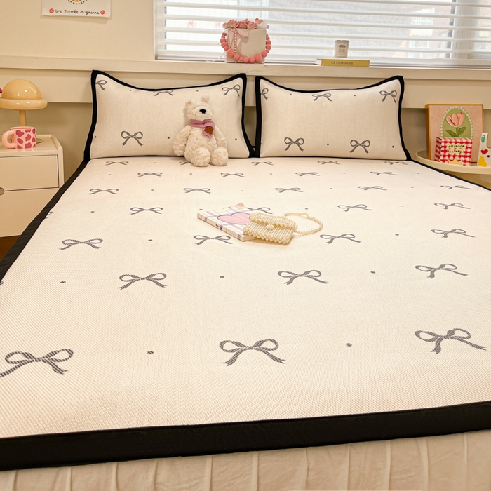 91家纺网 家纺一手货源 找家纺 慕澄家纺 2025新款小清新印花真冰藤系列凉席床席款 床席-波点蝴蝶结