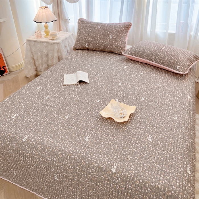 91家纺网 家纺一手货源 找家纺 恒爱 2025新款全棉印花单床盖 瞭望兔-咖