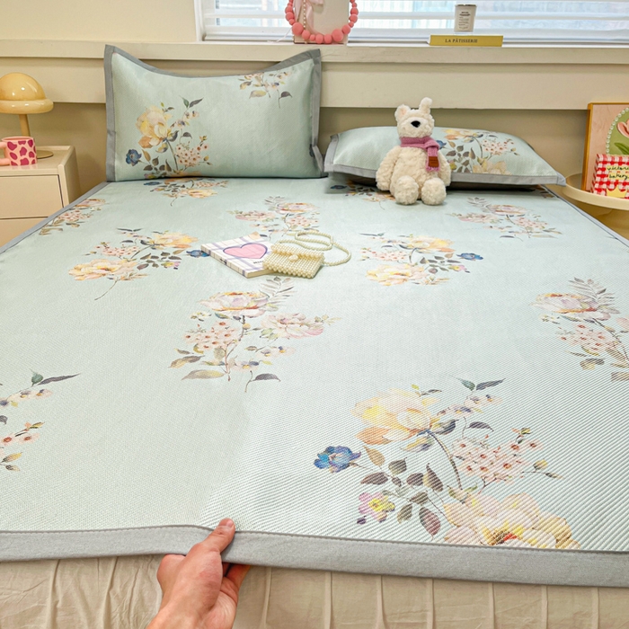 91家纺网 家纺一手货源 找家纺 慕澄家纺 2025新款小清新印花真冰藤系列凉席床席款 床席-陌上花开