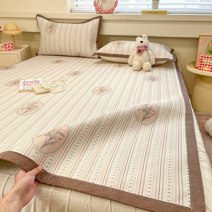 91家纺网 家纺一手货源 找家纺 慕澄家纺 2025新款小清新印花真冰藤系列凉席床席款 床席-意境