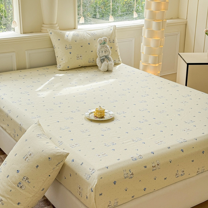 91家纺网 家纺一手货源 找家纺 2025新款全棉床单床笠 熊护萌兔  床笠款