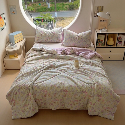 91家纺网 家纺一手货源 找家纺 初念 2025新款云朵棉系列夏被（提供买家秀） 兔漫画报