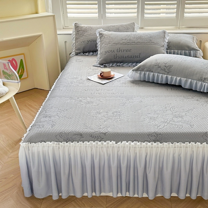 91家纺网 家纺一手货源 找家纺 2025新款冰豆豆凉感床裙凉席席子-花之恋系列冰豆豆床裙凉席-花之恋系列 花之恋 灰色