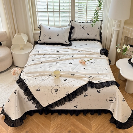 91家纺网 家纺一手货源 找家纺 大麦家纺 2025新款碳光冰丝软凉席夏被四件套-床盖款