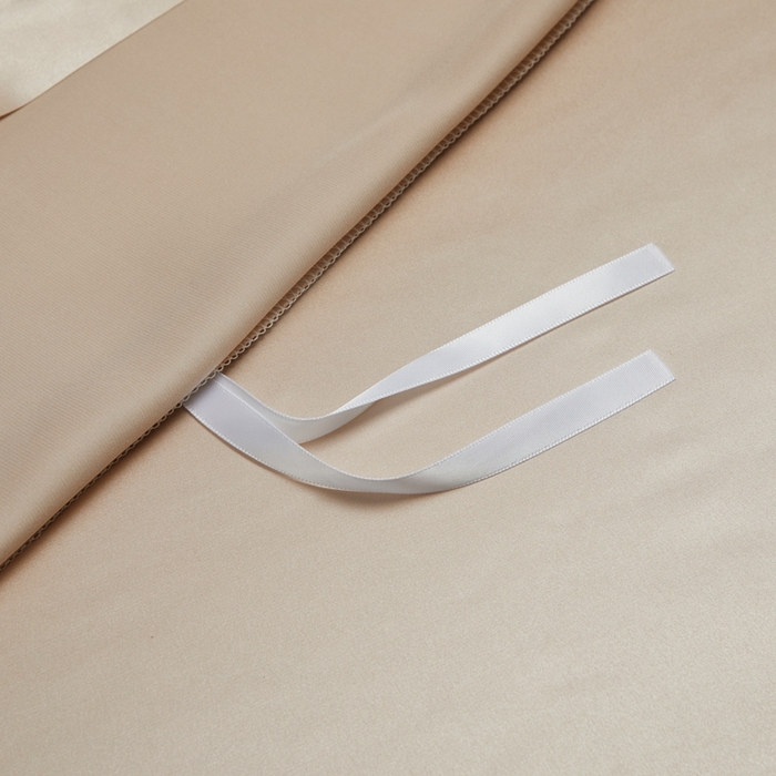 91家纺网 家纺一手货源 找家纺 赫本真丝馆（珍丝纺） 2025新款真丝提花系列四件套 卡诺尔-金