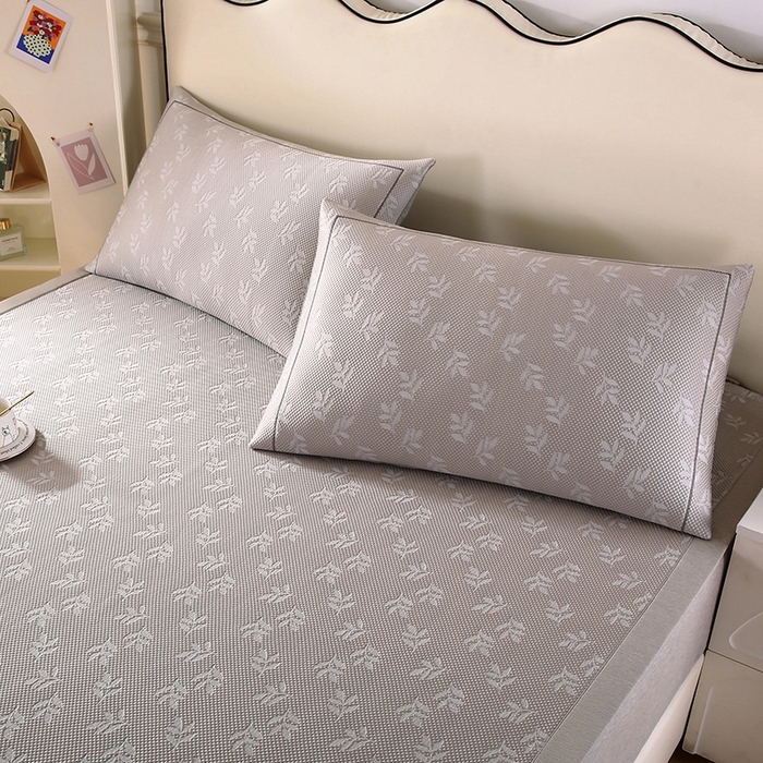 91家纺网 家纺一手货源 找家纺 法莱妮 2025夏季新款A类真凉感丝提花加厚三明治冰豆豆凉席-叶韵系列  叶韵-浅灰