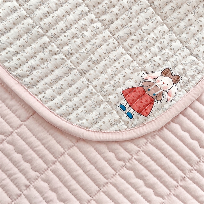 91家纺网 家纺一手货源 找家纺 恒爱 2025新款全棉印花单床盖 公主兔-浅咖