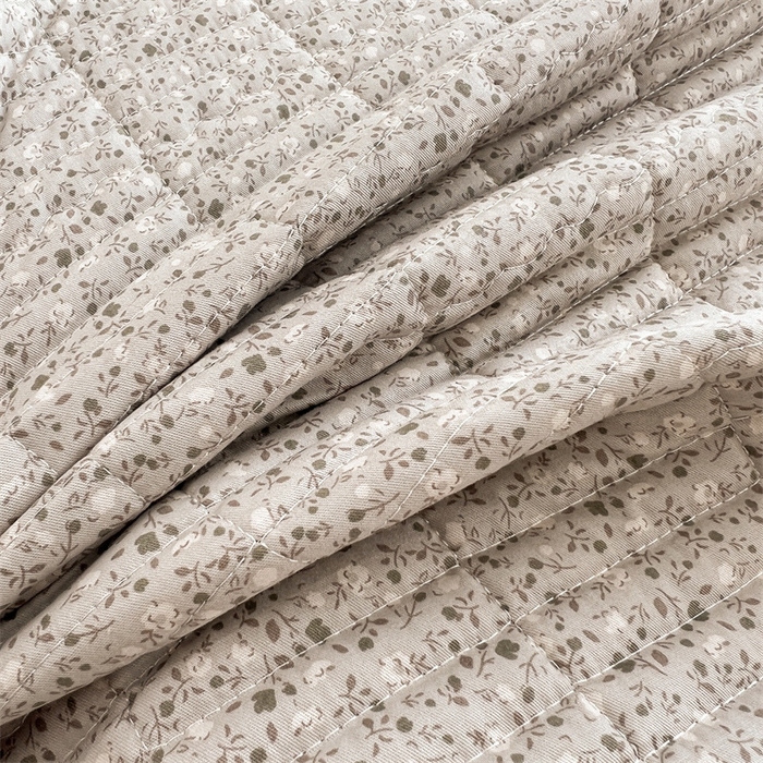 91家纺网 家纺一手货源 找家纺 恒爱 2025新款全棉印花单床盖 小女孩-浅咖