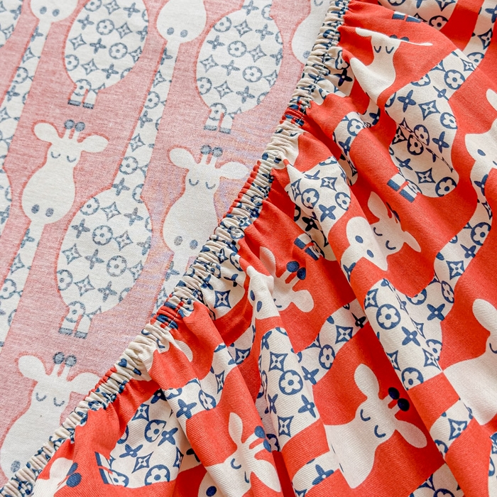 91家纺网 家纺一手货源 找家纺 2025新款全棉床单床笠 长颈鹿 床笠款