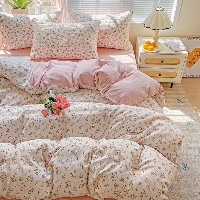 91家纺网 家纺一手货源 找家纺 2025新款水洗云朵糯糯棉简约风ins风小碎花被套床单款床笠款三四件套 忘忧草