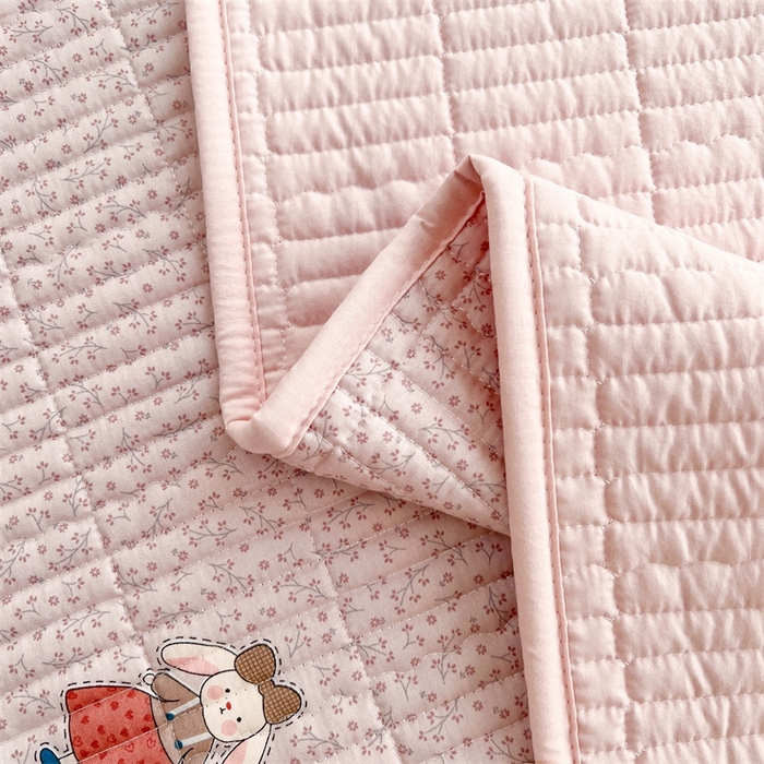 91家纺网 家纺一手货源 找家纺 恒爱 2025新款全棉印花单床盖 公主兔-豆沙