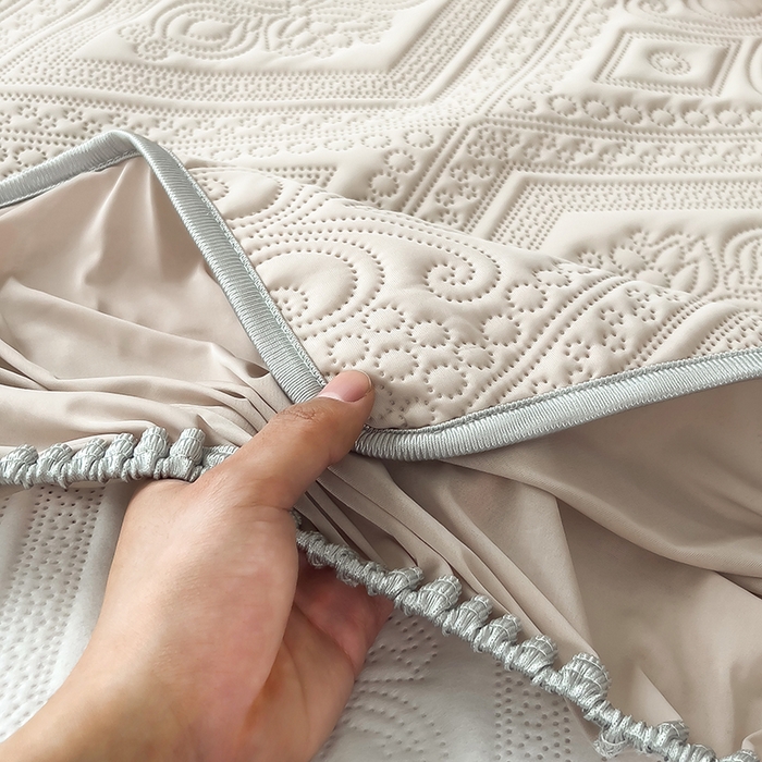 91家纺网 家纺一手货源 找家纺 世纪绒品 2025新款A类凉感压花单床笠单夏被 甜梦卡其-单夏被