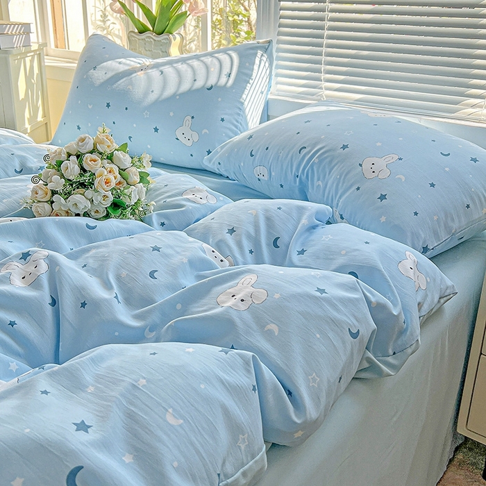 91家纺网 家纺一手货源 找家纺 2025新款水洗云朵糯糯棉简约风ins风小碎花被套床单款床笠款三四件套 星空兔