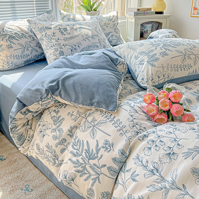 91家纺网 家纺一手货源 找家纺 2025新款水洗云朵糯糯棉简约风ins风小碎花被套床单款床笠款三四件套 恋爱季节