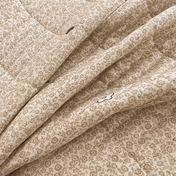 91家纺网 家纺一手货源 找家纺 恒爱 2025新款全棉印花单床盖 公子兔-浅咖