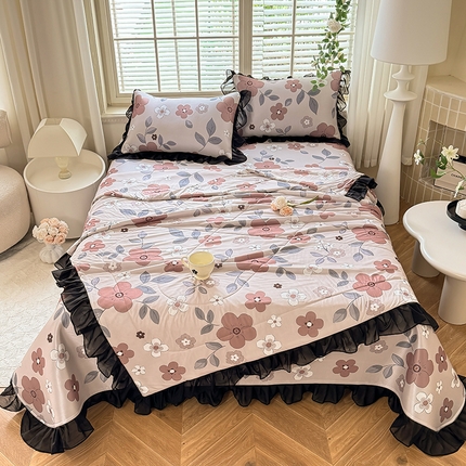 91家纺网 家纺一手货源 找家纺 大麦家纺 2025新款碳光冰丝软凉席夏被四件套-床盖款