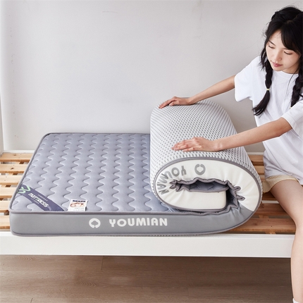91家纺网 家纺一手货源 找家纺 （总）优承佳生活馆（床垫） 2025新款字母牛奶丝双边乳胶床垫-学生款