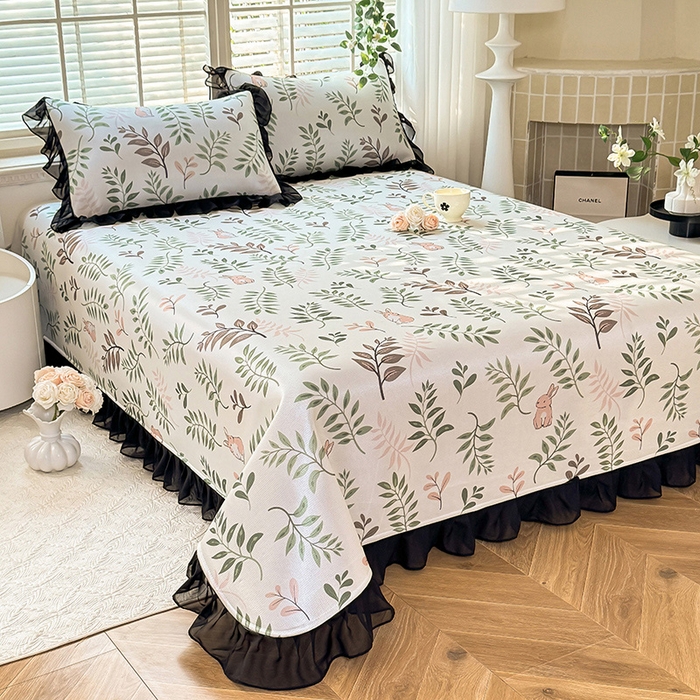 91家纺网 家纺一手货源 找家纺 大麦家纺 2025新款碳光冰丝软凉席夏被四件套 漫步花丛