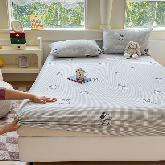 91家纺网 家纺一手货源 找家纺 2025新款全棉床单床笠 灰格米奇 床笠款