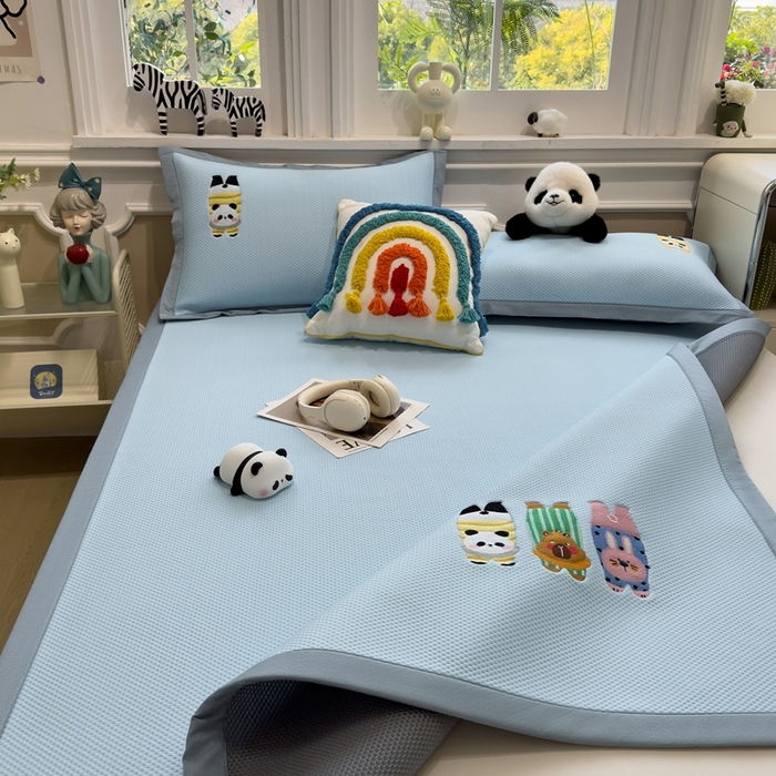 91家纺网 家纺一手货源 找家纺 席世家2025新款满天星绣花豆豆席 凉喵喵