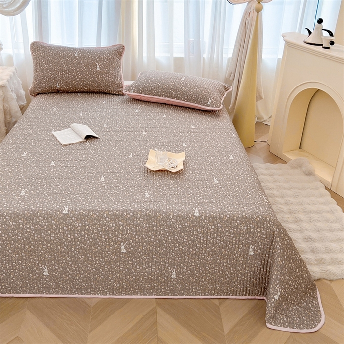 91家纺网 家纺一手货源 找家纺 恒爱 2025新款全棉印花单床盖 瞭望兔-咖