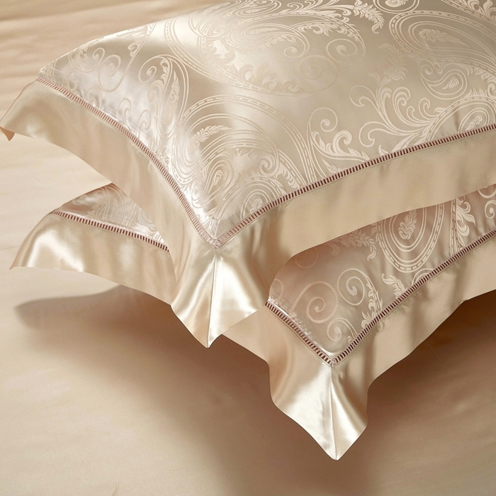 91家纺网 家纺一手货源 找家纺 赫本真丝馆（珍丝纺） 2025新款真丝提花系列四件套 佩德拉-金