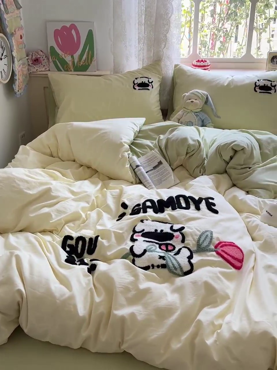 91家纺网 家纺一手货源 找家纺 曼谷家纺 2025新款软糯毛巾绣水洗棉四件套 绅士狗狗-芝士绿