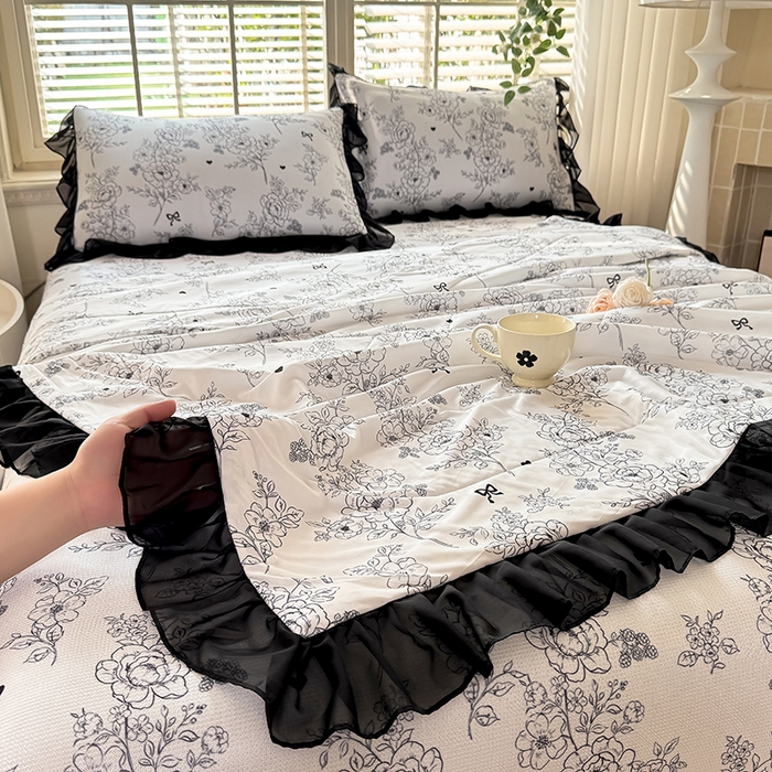 91家纺网 家纺一手货源 找家纺 大麦家纺 2025新款碳光冰丝软凉席夏被四件套 半夏清风