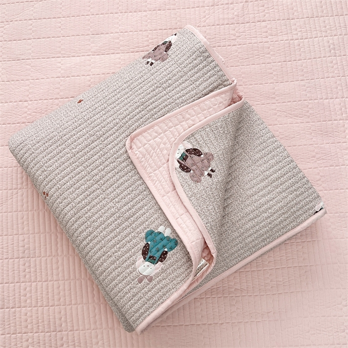 91家纺网 家纺一手货源 找家纺 恒爱 2025新款全棉印花单床盖 安哥拉公主-豆沙