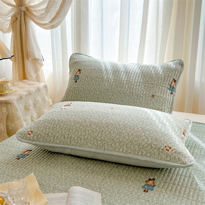 91家纺网 家纺一手货源 找家纺 恒爱 2025新款全棉印花单床盖 小女孩-水绿