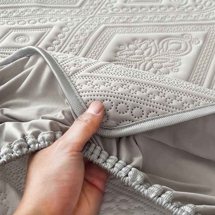 91家纺网 家纺一手货源 找家纺 世纪绒品 2025新款A类凉感压花单床笠单夏被 星月浅灰-单夏被