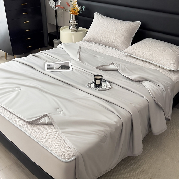 91家纺网 家纺一手货源 找家纺 世纪绒品 2025新款A类凉感压花单床笠单夏被 星月浅灰-单夏被