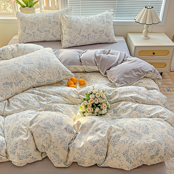 91家纺网 家纺一手货源 找家纺 2025新款水洗云朵糯糯棉简约风ins风小碎花被套床单款床笠款三四件套 蓝颜