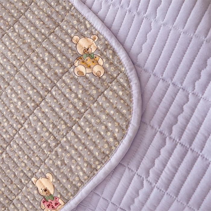 91家纺网 家纺一手货源 找家纺 恒爱 2025新款全棉印花单床盖 呆萌熊-浅咖