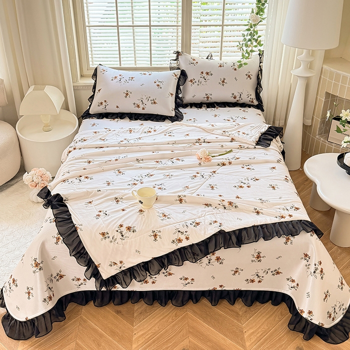 91家纺网 家纺一手货源 找家纺 大麦家纺 2025新款碳光冰丝软凉席夏被四件套 秋之寄语