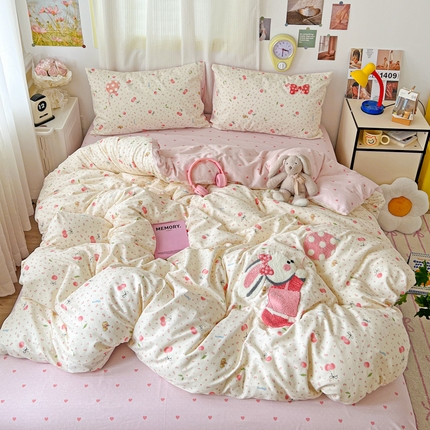 91家纺网 家纺一手货源 找家纺 （总）乐童家纺 2025新款13370纯棉毛巾绣呆萌系列四件套第二波