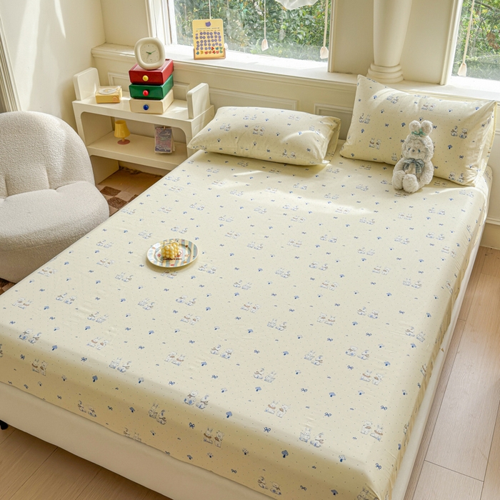 91家纺网 家纺一手货源 找家纺 2025新款全棉床单床笠 熊护萌兔  床笠款