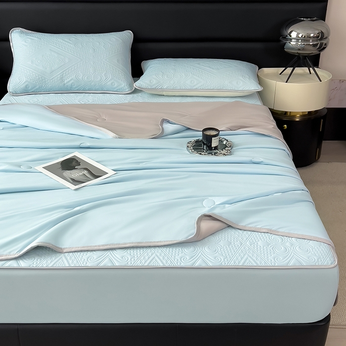 91家纺网 家纺一手货源 找家纺 世纪绒品 2025新款A类凉感压花单床笠单夏被 云朵浅蓝-单床笠