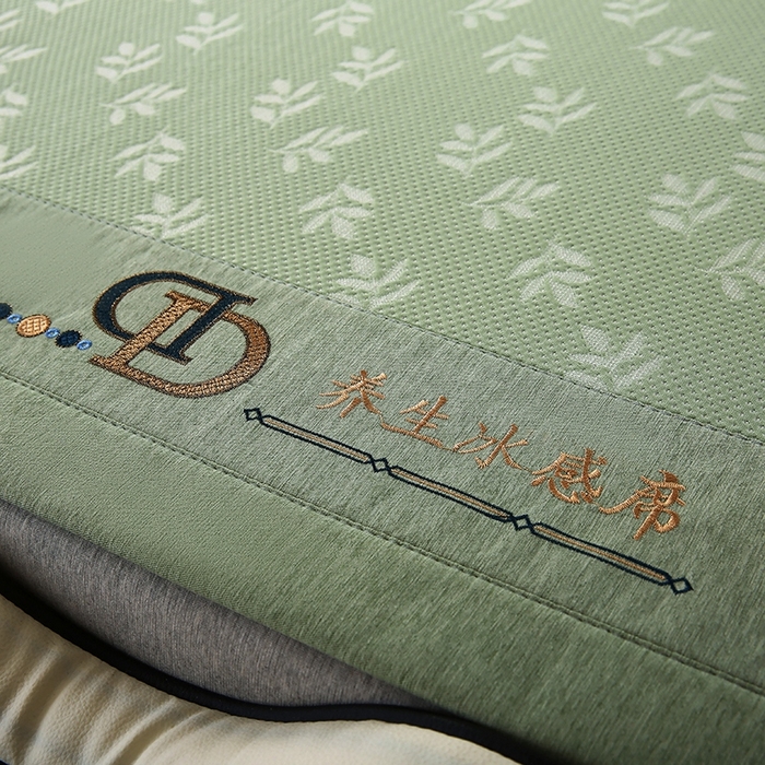 91家纺网 家纺一手货源 找家纺 法莱妮 2025夏季新款A类真凉感丝提花加厚三明治冰豆豆凉席-叶韵系列  叶韵-绿