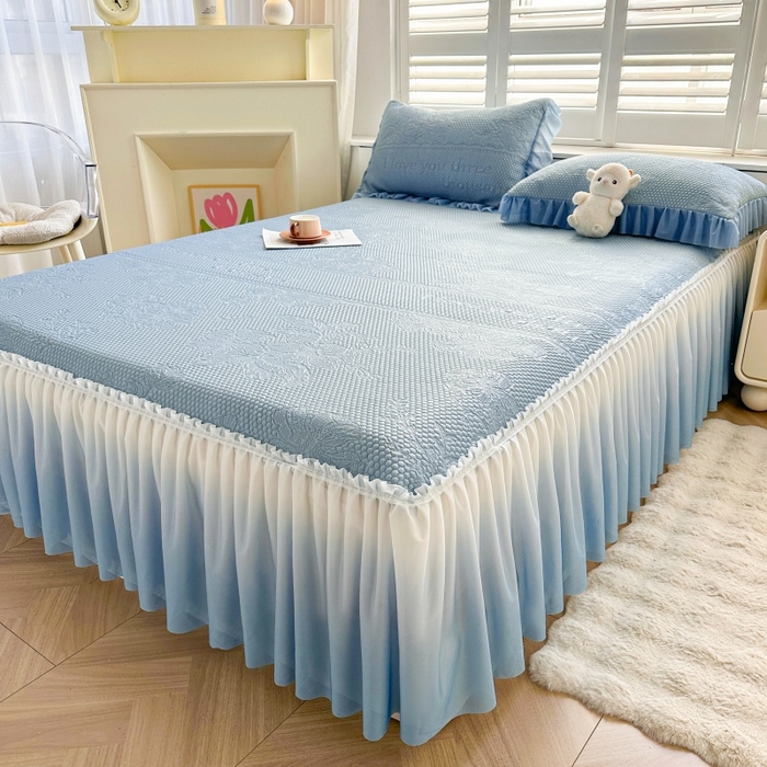 91家纺网 家纺一手货源 找家纺 2025新款冰豆豆凉感床裙凉席席子-花之恋系列冰豆豆床裙凉席-花之恋系列 花之恋-兰色