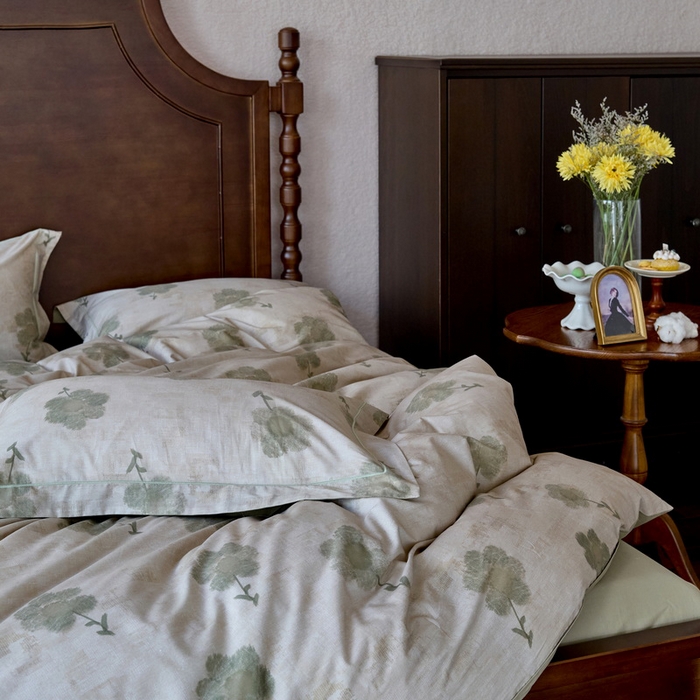 91家纺网 家纺一手货源 找家纺 由丽家纺 2025新款柔棉数码印花四件套系列 花季-绿