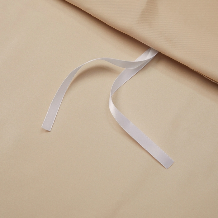 91家纺网 家纺一手货源 找家纺 赫本真丝馆（珍丝纺） 2025新款真丝提花系列四件套 佩德拉-金