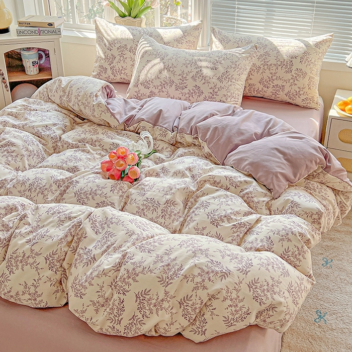 91家纺网 家纺一手货源 找家纺 2025新款水洗云朵糯糯棉简约风ins风小碎花被套床单款床笠款三四件套 紫颜