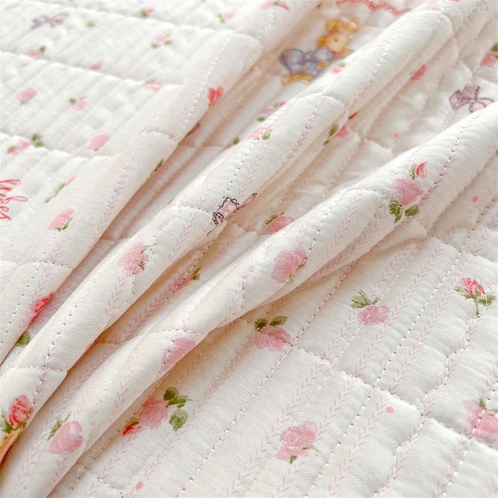 91家纺网 家纺一手货源 找家纺 恒爱 2025新款全棉印花单床盖 爱情兔