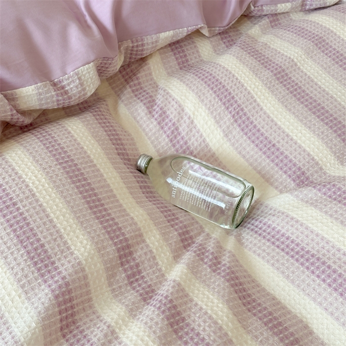 91家纺网 家纺一手货源 找家纺 小春日和 高端华夫格纯棉四件套高档民宿全棉四件套多巴胺纯棉被套人字纹纯色加大床单1.8纯色棉床笠 云牧-紫