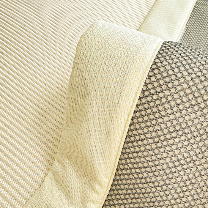 91家纺网 家纺一手货源 找家纺 蓝邻 2025春夏新款正版三丽鸥600D冰藤大版数码印花凉席-场景一 派队三眼蛙