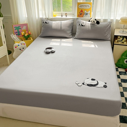 海岛哥哥 2025春夏新款卡通毛巾绣床笠 顽皮熊猫-灰