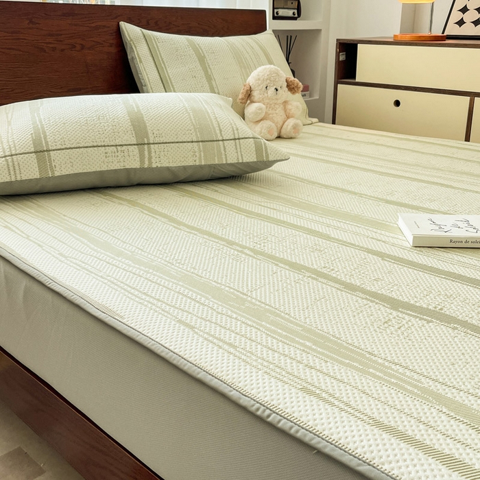 91家纺网 家纺一手货源 找家纺 雅居纺家纺 2025新款A类加厚三明治底简约提花凉感席系列-床笠款 线条-绿