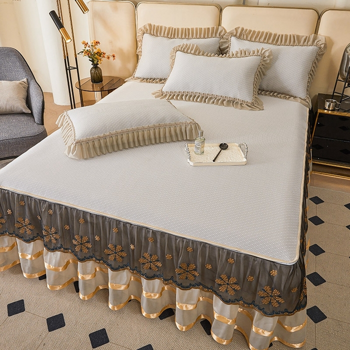 91家纺网 家纺一手货源 找家纺 情恒家纺   2025新款提花PE海洋丝可脱卸床裙席三件套 阡陌 奶咖